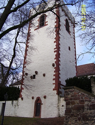 bockenheim_-_kirchturm_der_martinskirche.jpg