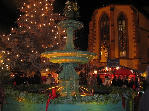 deidesheim_weihnachtsmarkt_am_nikolausabend.jpg