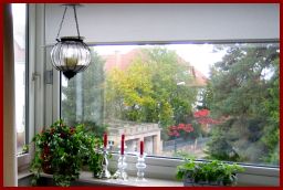 news/images/blick_durchs_fenster_....jpg